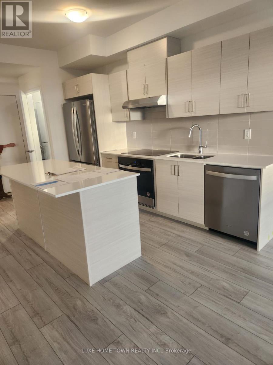 910 - 1035 Southdown Road, Mississauga, Ontario  L5J 0A2 - Photo 2 - W13700096