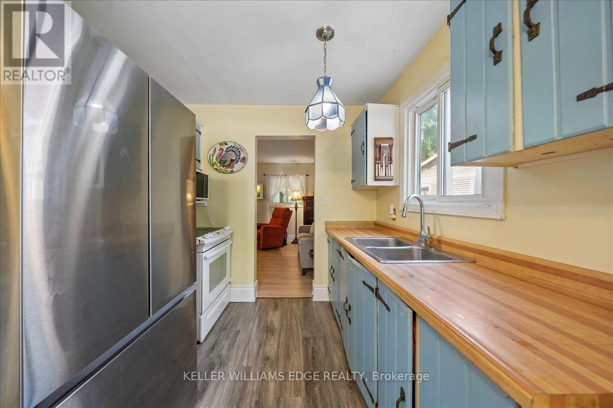2320 Middlesmoor Crescent, Burlington, Ontario  L7P 3X7 - Photo 12 - W13700108