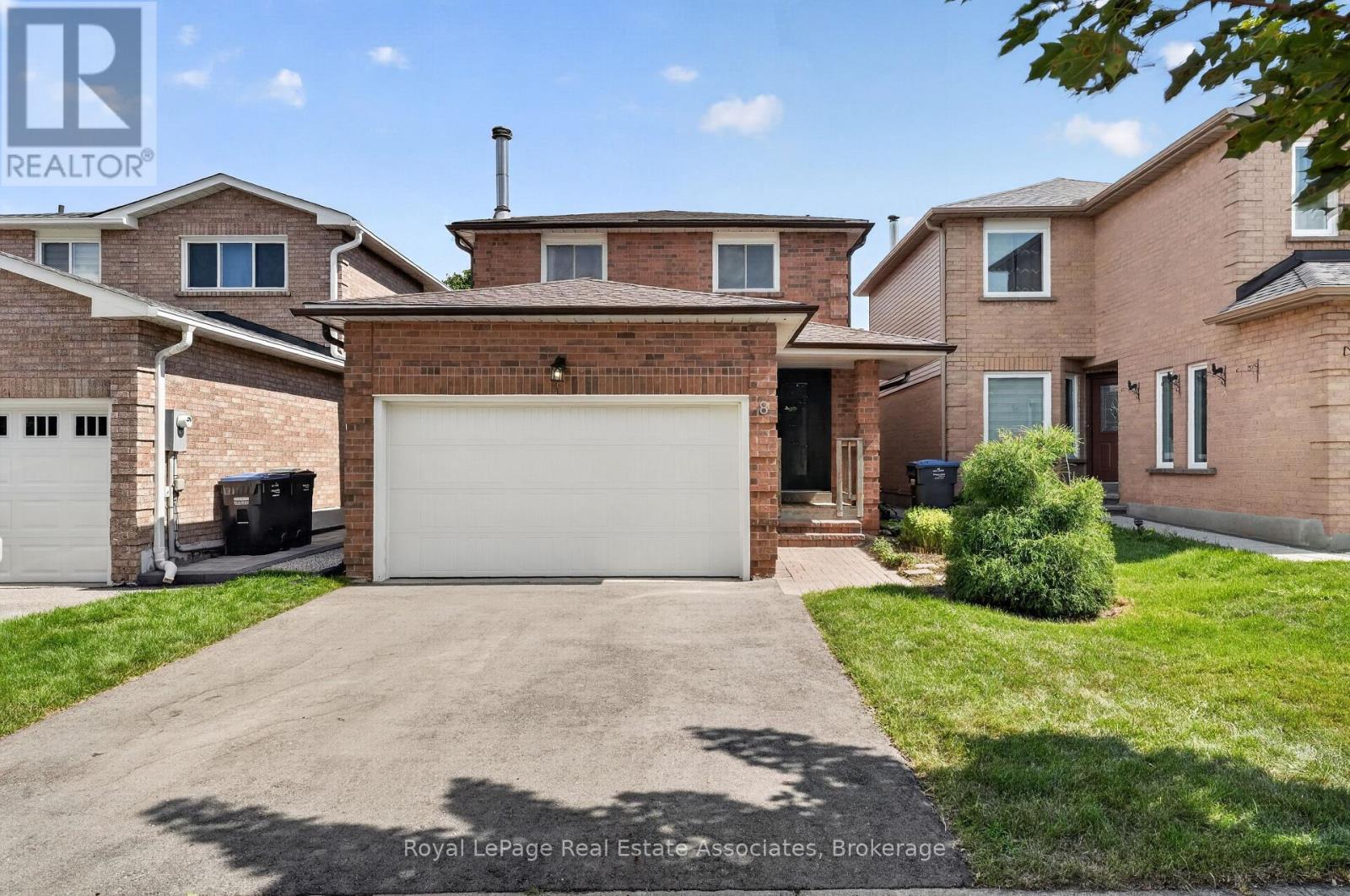8 HORSHAM STREET, Brampton, Ontario