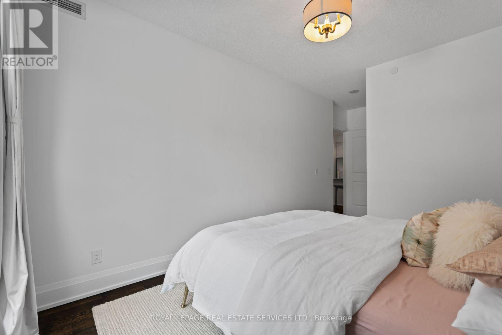 107 - 1 Old Mill Drive, Toronto, Ontario  M6S 0A1 - Photo 21 - W13700124