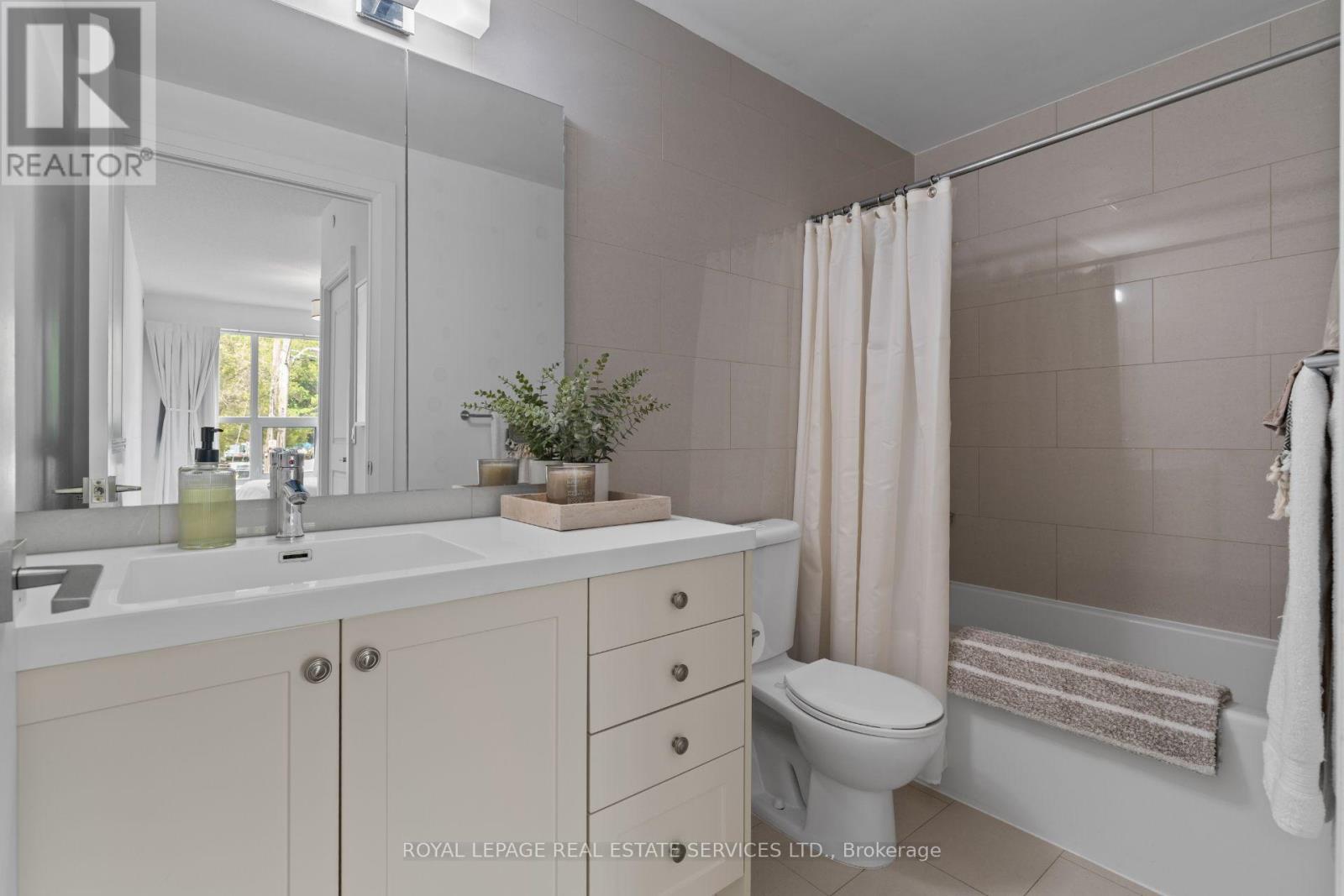 107 - 1 Old Mill Drive, Toronto, Ontario  M6S 0A1 - Photo 23 - W13700124