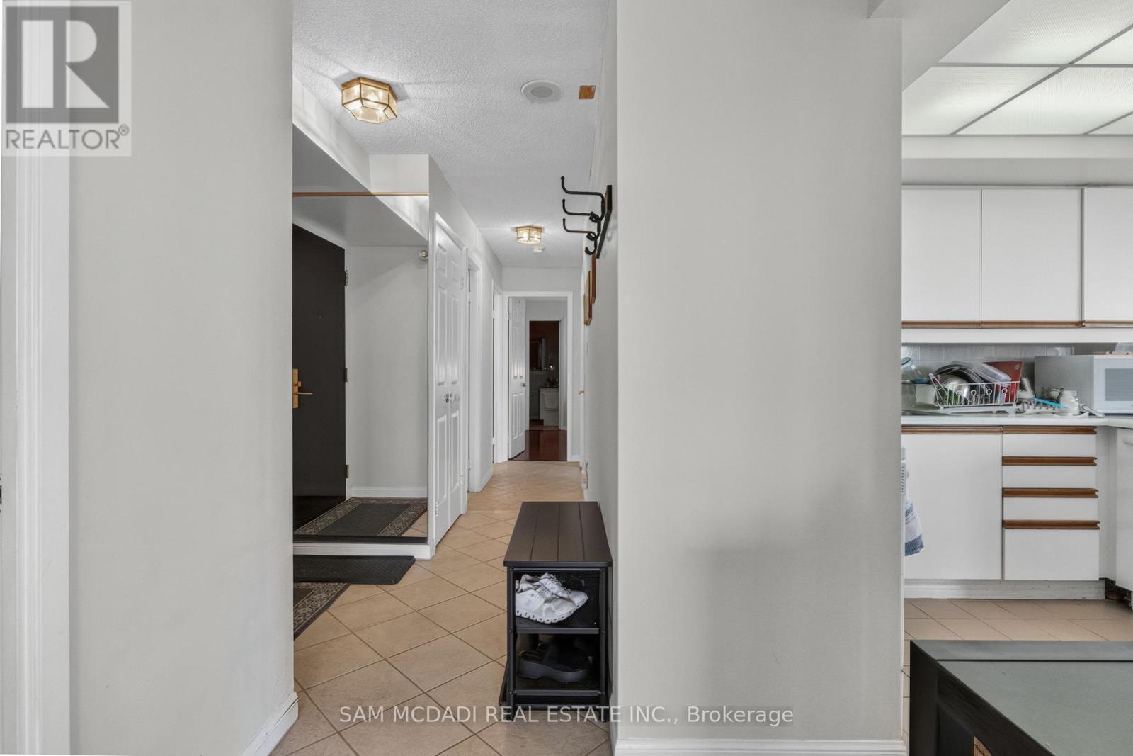 2305 - 55 Kingsbridge Garden Circle, Mississauga, Ontario  L5R 1Y1 - Photo 13 - W13700148