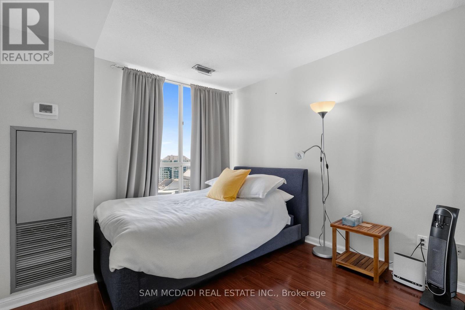 2305 - 55 Kingsbridge Garden Circle, Mississauga, Ontario  L5R 1Y1 - Photo 14 - W13700148