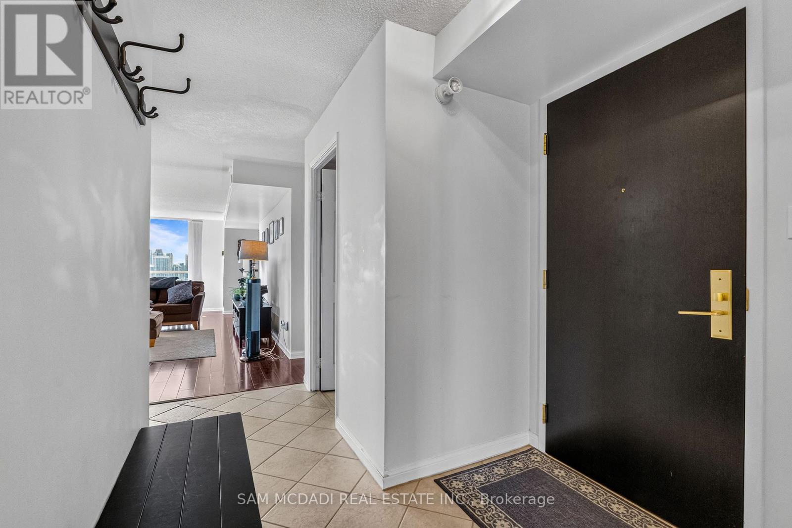 2305 - 55 Kingsbridge Garden Circle, Mississauga, Ontario  L5R 1Y1 - Photo 2 - W13700148