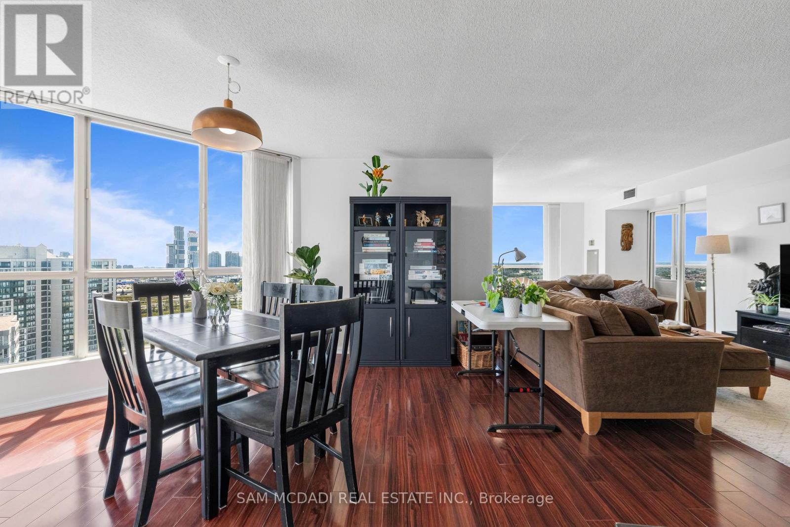 2305 - 55 Kingsbridge Garden Circle, Mississauga, Ontario  L5R 1Y1 - Photo 4 - W13700148