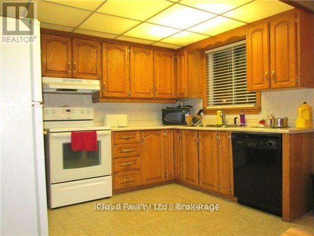 11 JUDITH CRESCENT