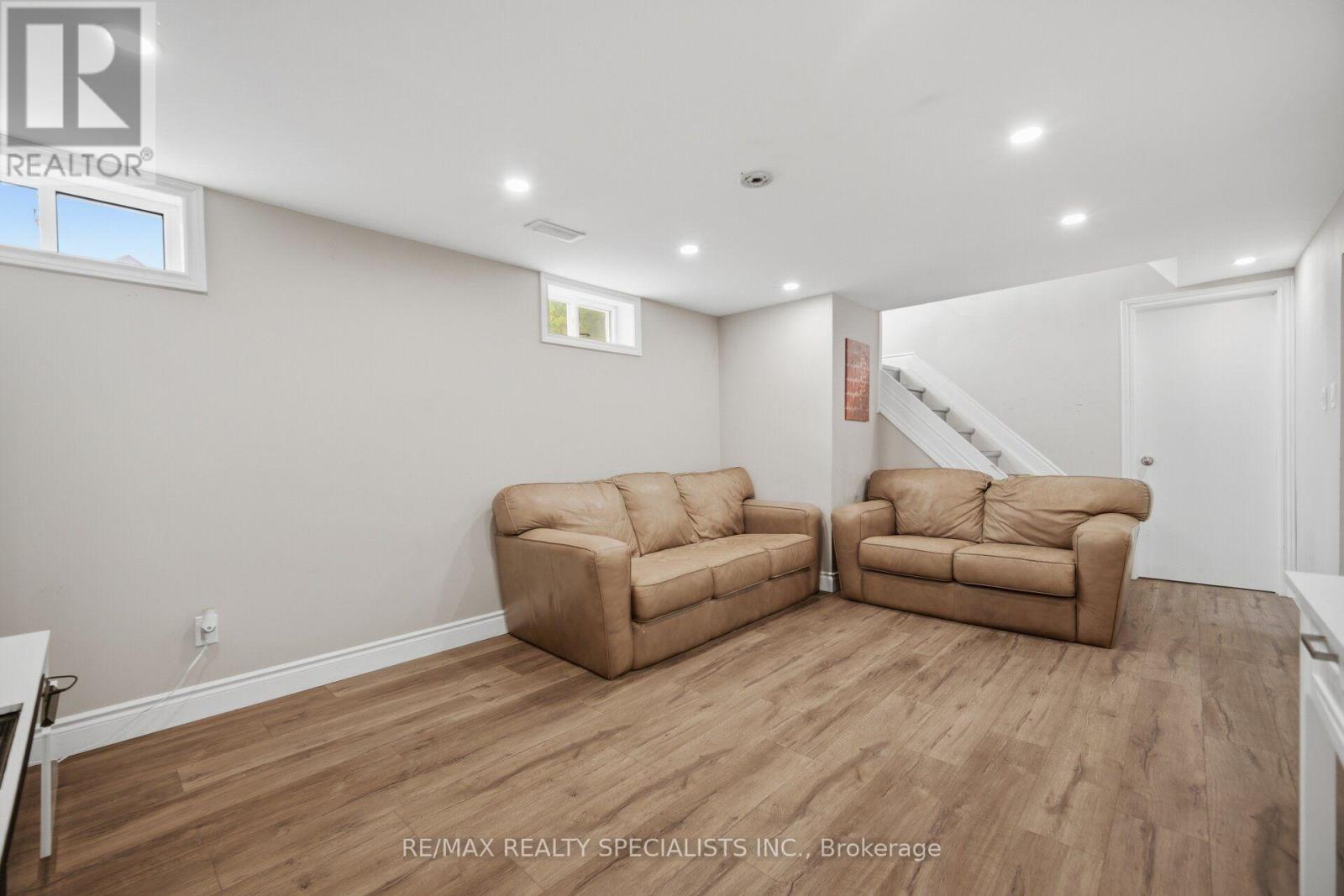 60 Elmwood Avenue, Cambridge, Ontario  N1R 4Y2 - Photo 22 - X13700040