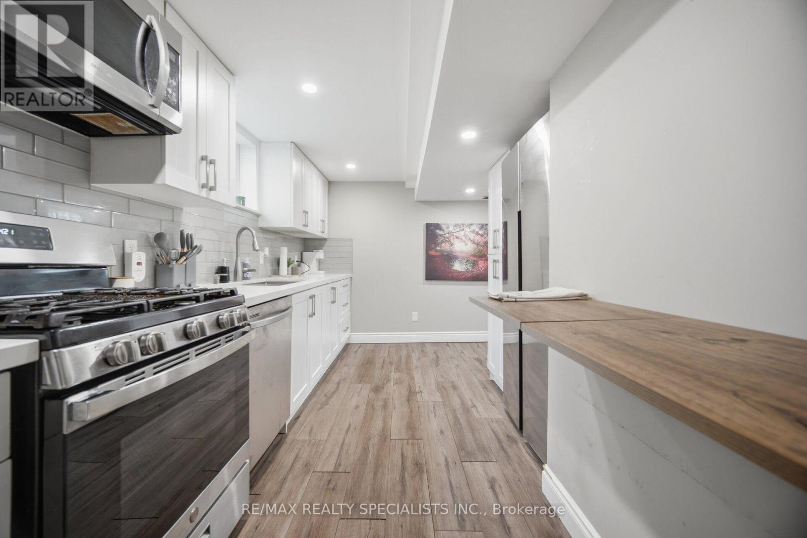 60 Elmwood Avenue, Cambridge, Ontario  N1R 4Y2 - Photo 26 - X13700040