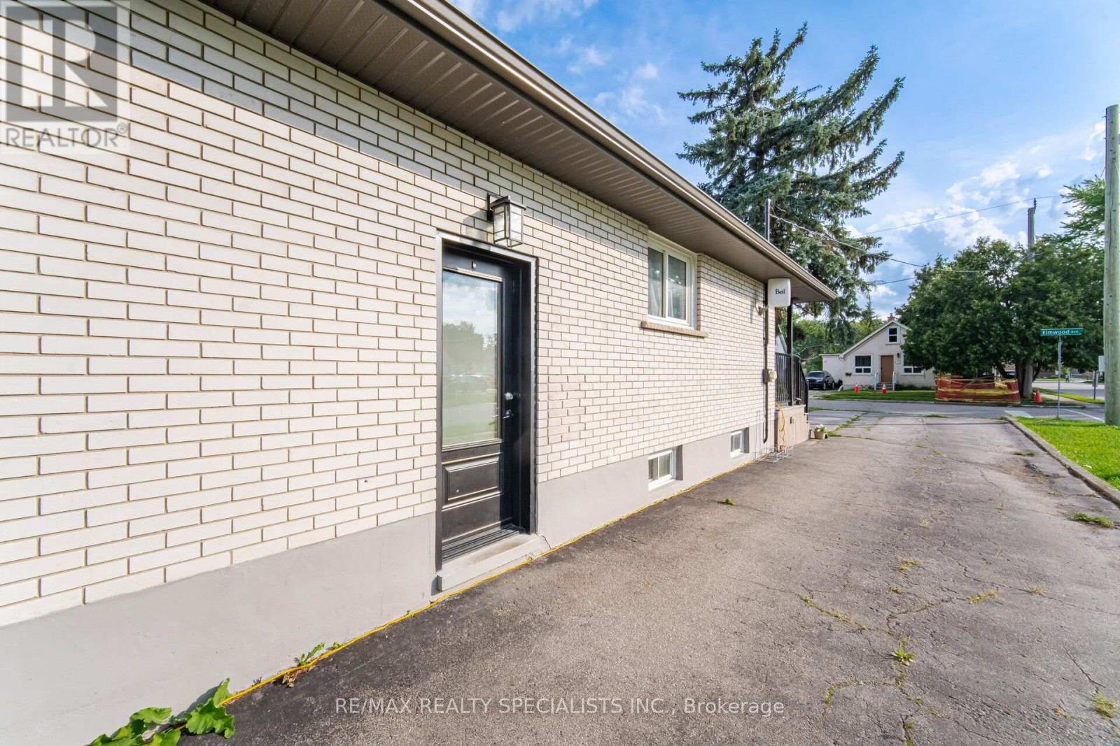 60 Elmwood Avenue, Cambridge, Ontario  N1R 4Y2 - Photo 35 - X13700040
