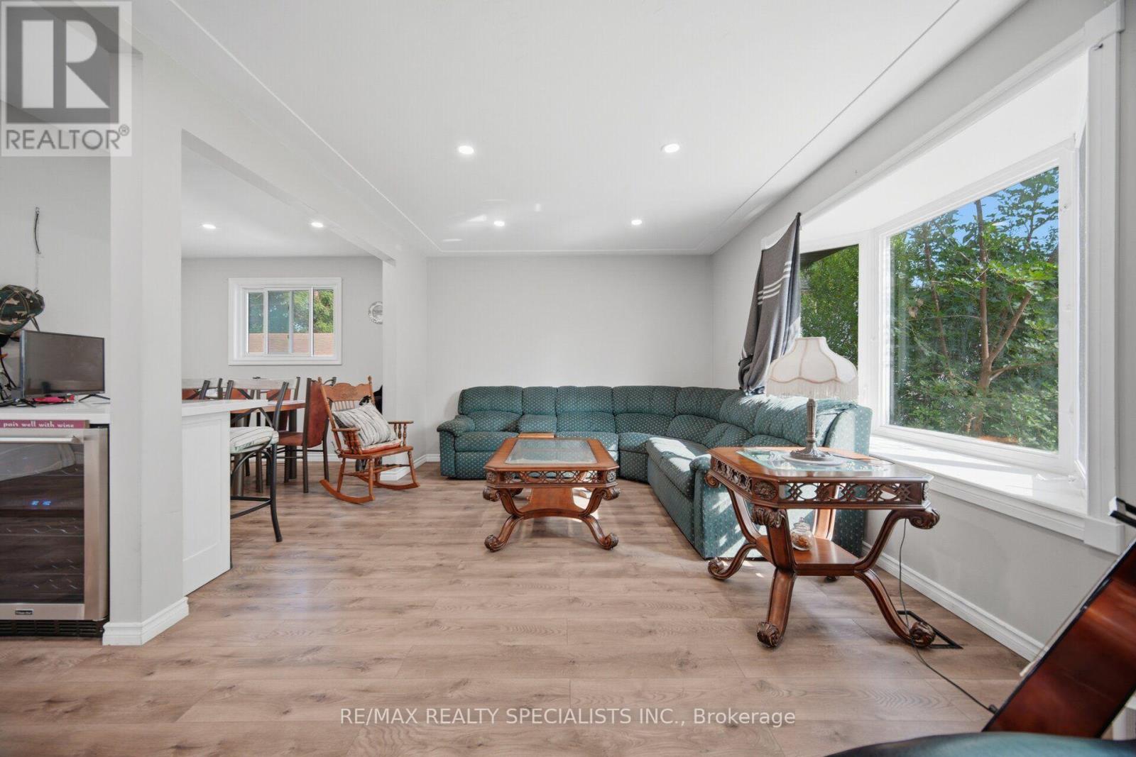 60 Elmwood Avenue, Cambridge, Ontario  N1R 4Y2 - Photo 4 - X13700040