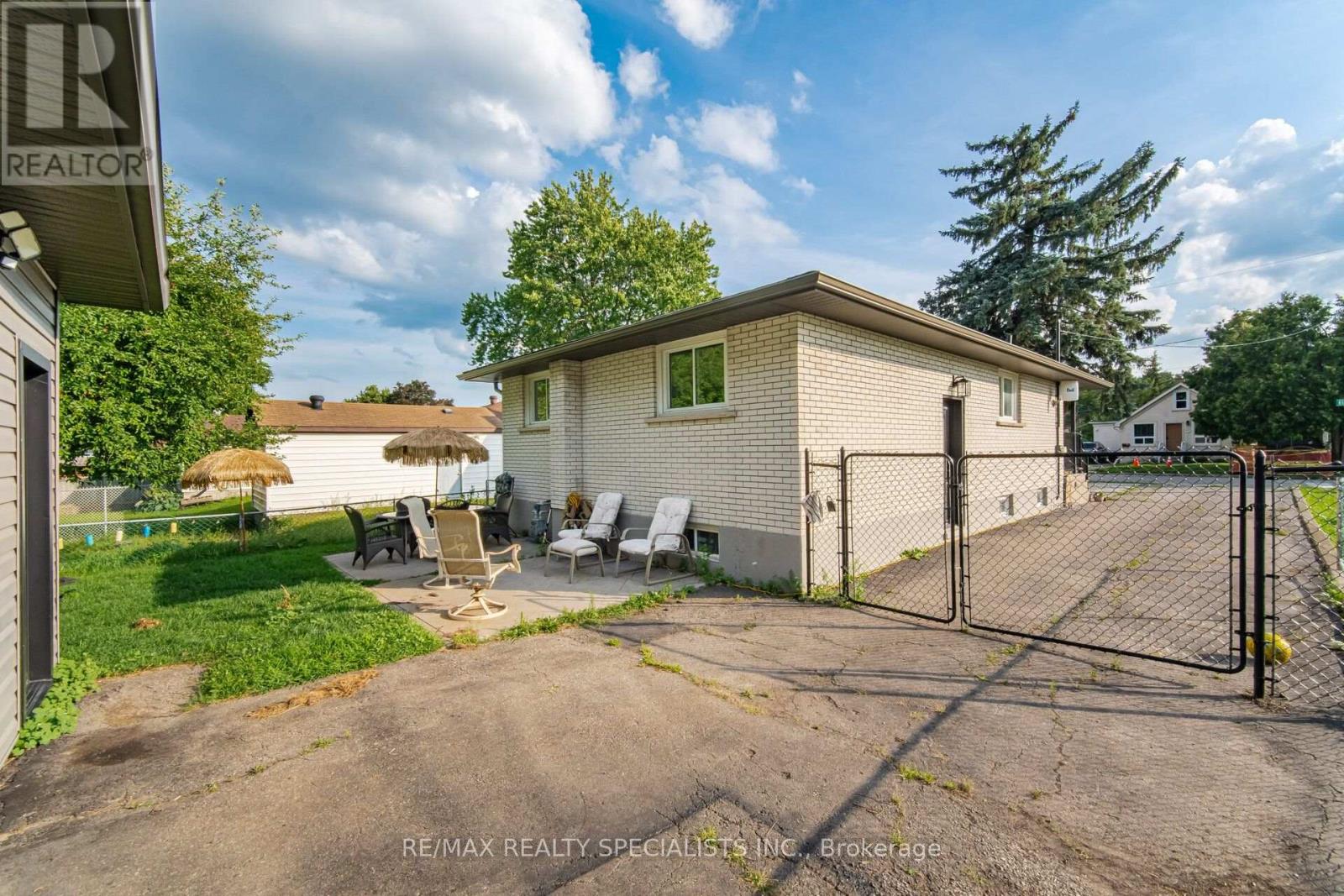 60 Elmwood Avenue, Cambridge, Ontario  N1R 4Y2 - Photo 47 - X13700040