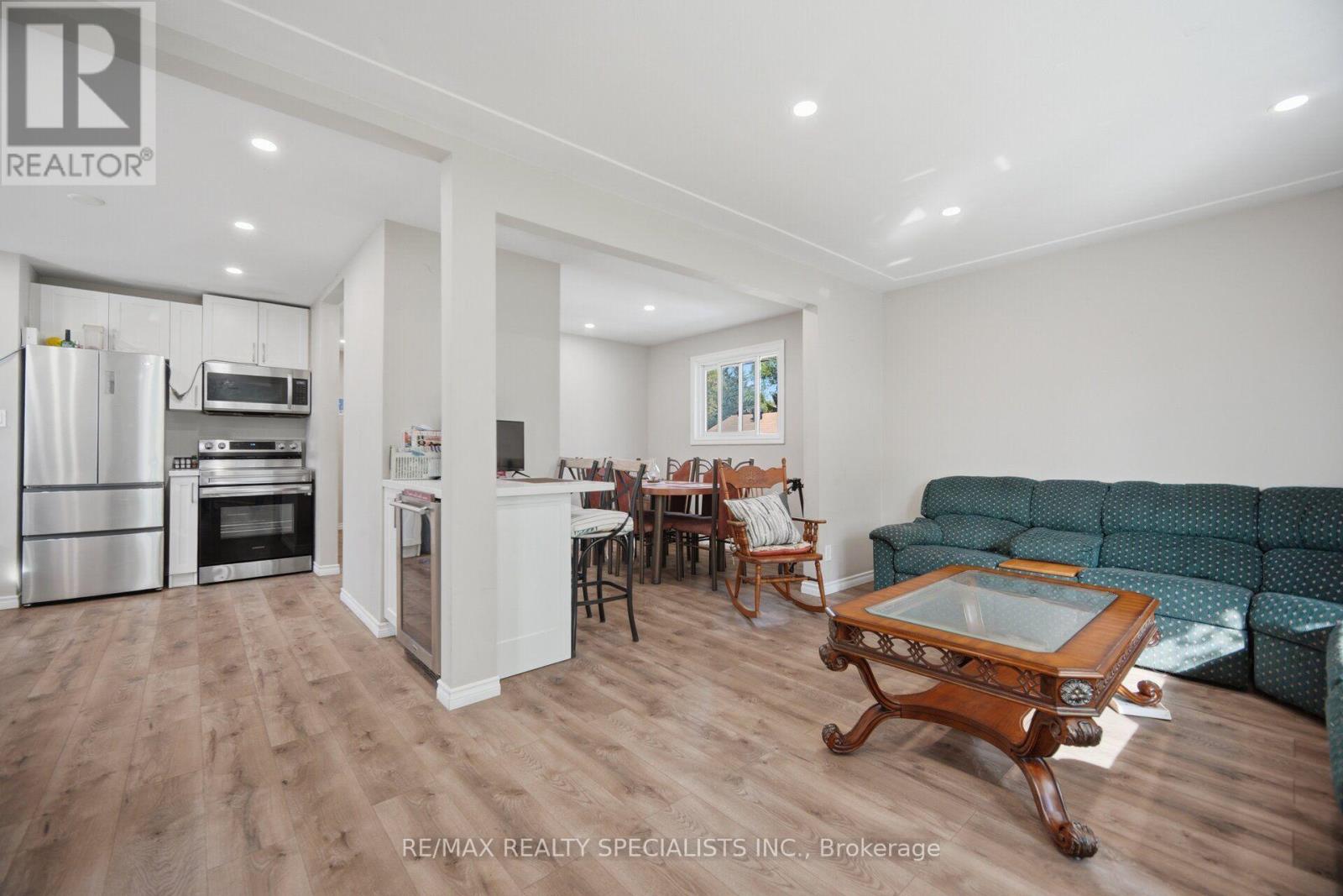 60 Elmwood Avenue, Cambridge, Ontario  N1R 4Y2 - Photo 7 - X13700040