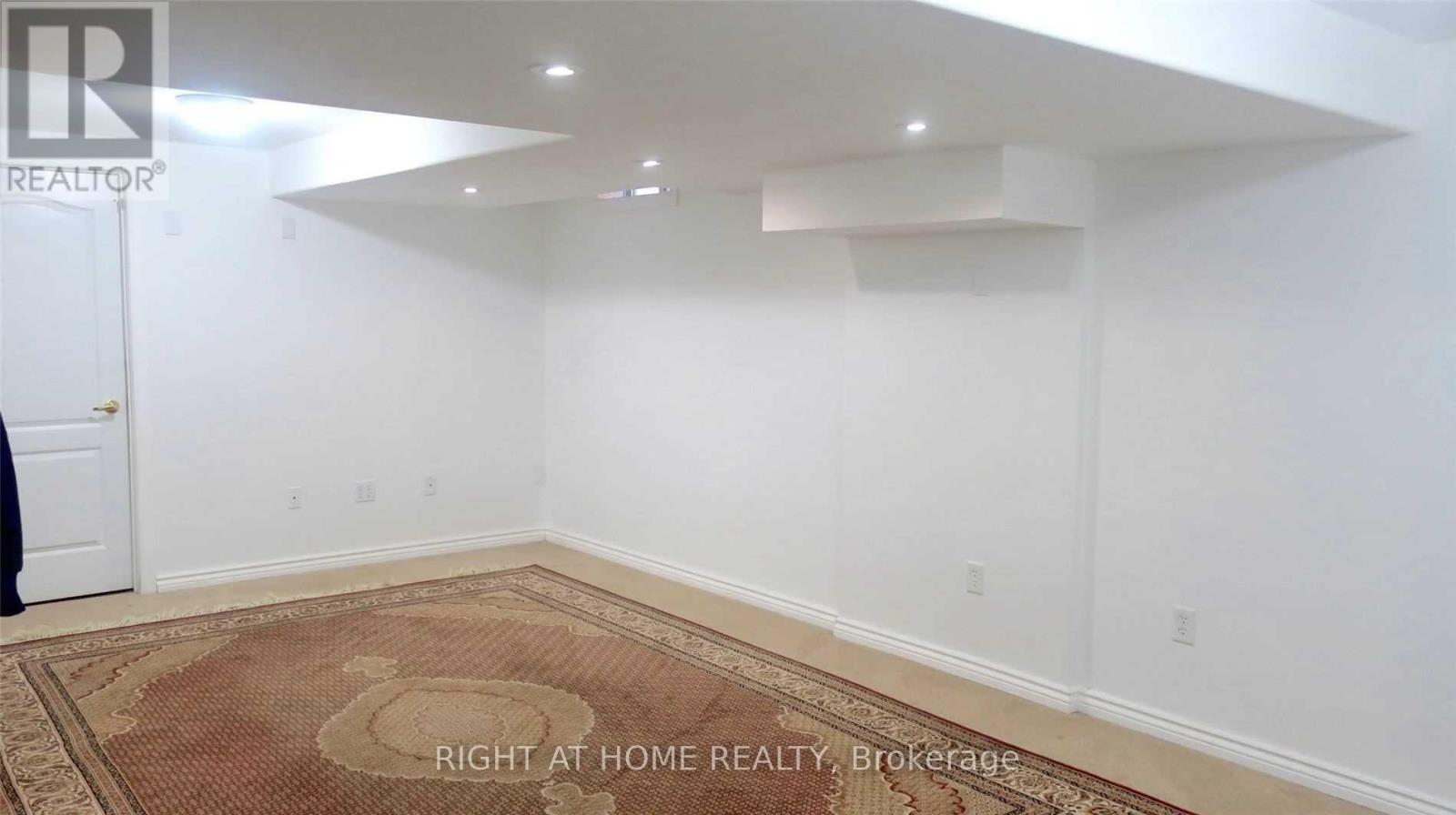27 Panorama Way, Hamilton, Ontario  L8E 6C6 - Photo 11 - X13700058