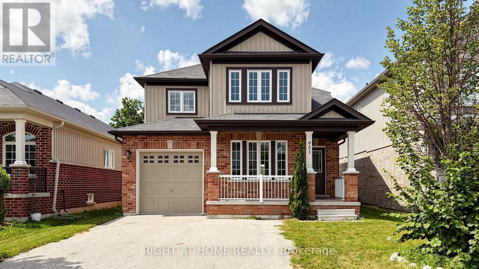 951 Adams Avenue S, North Perth, Ontario  N4W 0E6 - Photo 1 - X13700080