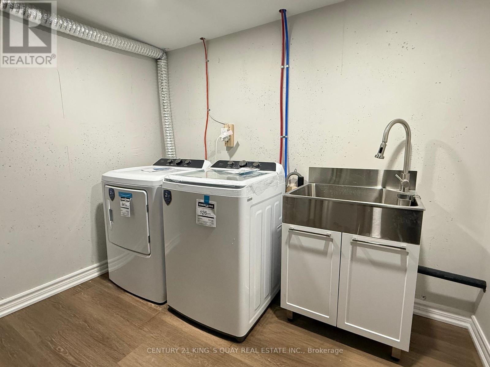 Upper - 4383 Petrie Court, Niagara Falls, Ontario  L2E 6L8 - Photo 17 - X13700138