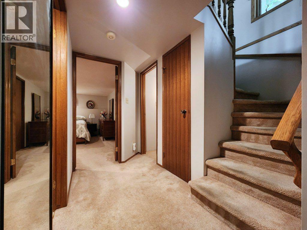 1818 Lakeside Road S, Lethbridge, Alberta  T1K 3P6 - Photo 18 - A2322123