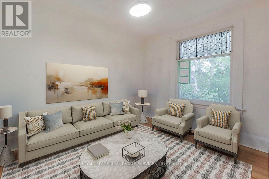 218 Montrose Avenue, Toronto, Ontario M6G 3G7 - Photo 6 - C13676216