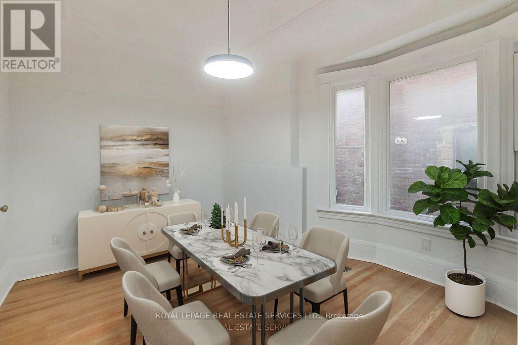 218 Montrose Avenue, Toronto, Ontario M6G 3G7 - Photo 8 - C13676216