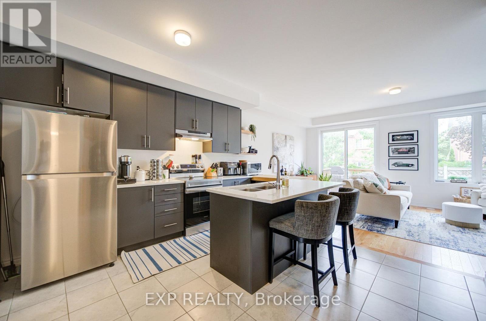 29 Sorbara Way, Whitby, Ontario L1M 0M4 - Photo 12 - E13689338