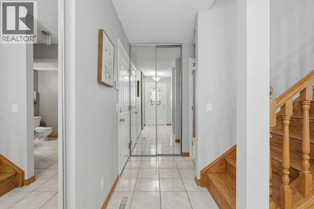 4 Inglewood Landing SE, Calgary, Alberta  T2G 5K5 - Photo 12 - A2336739