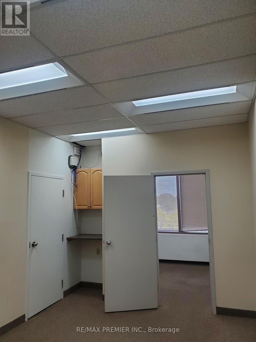 421 - 3200 Dufferin Street, Toronto, Ontario  M6A 2T3 - Photo 6 - W13432590