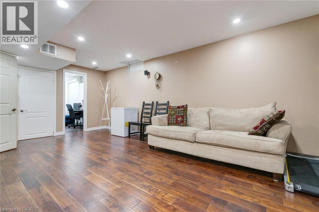 33 Panorama Way, Stoney Creek, Ontario  L8E 6C6 - Photo 45 - 40844081