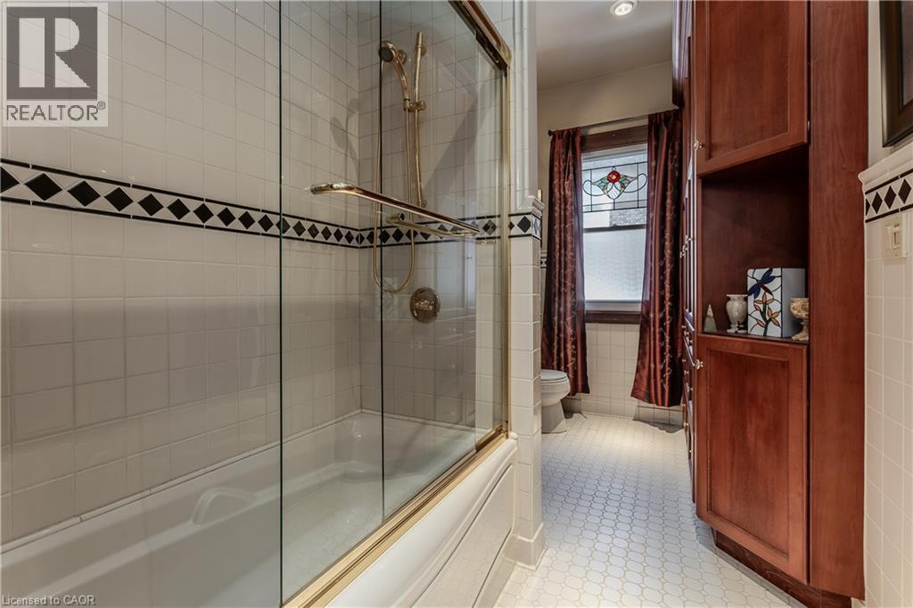 569 Locust Street, Burlington, Ontario  L7S 1V7 - Photo 19 - 40851790