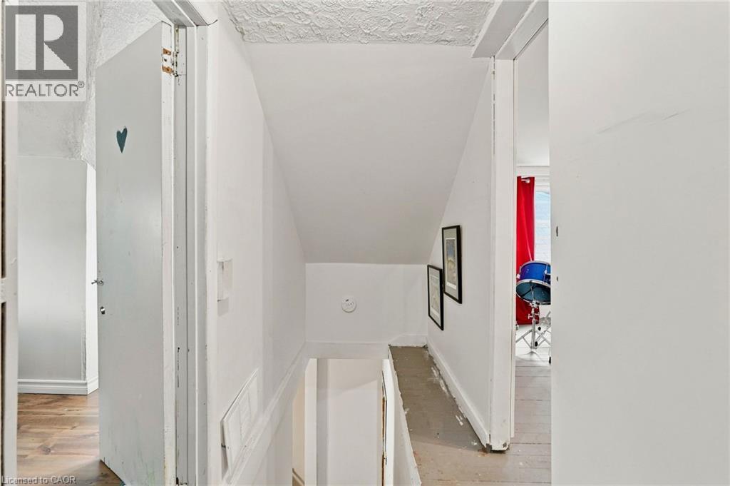 395 Avondale Street, Hamilton, Ontario  L8L 7C8 - Photo 27 - 40852240