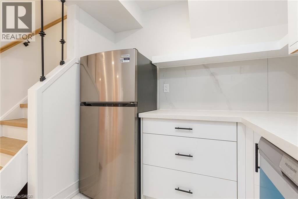 629 Settlersfield Court Unit# B, Waterloo, Ontario  N2T 2K6 - Photo 36 - 40857243