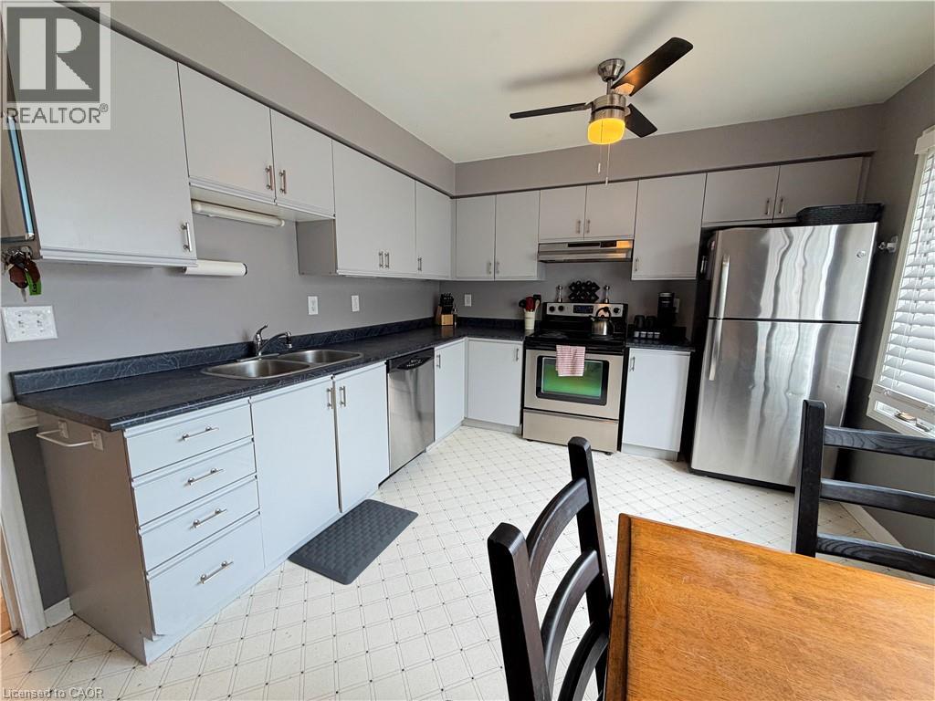76 Fairgreen Close, Cambridge, Ontario  N1T 1T7 - Photo 14 - 40857266