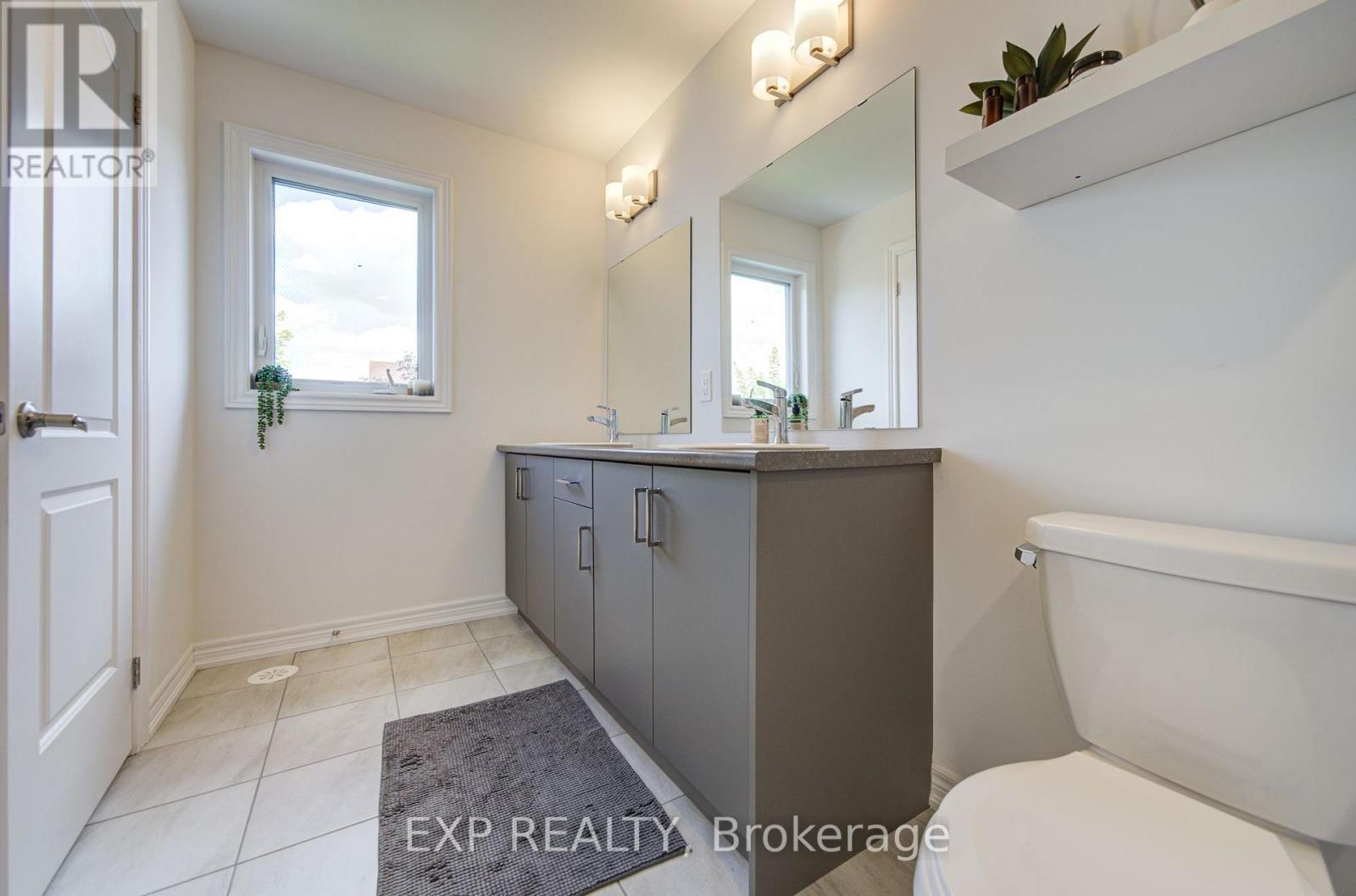 29 Sorbara Way, Whitby, Ontario L1M 0M4 - Photo 32 - E13689338