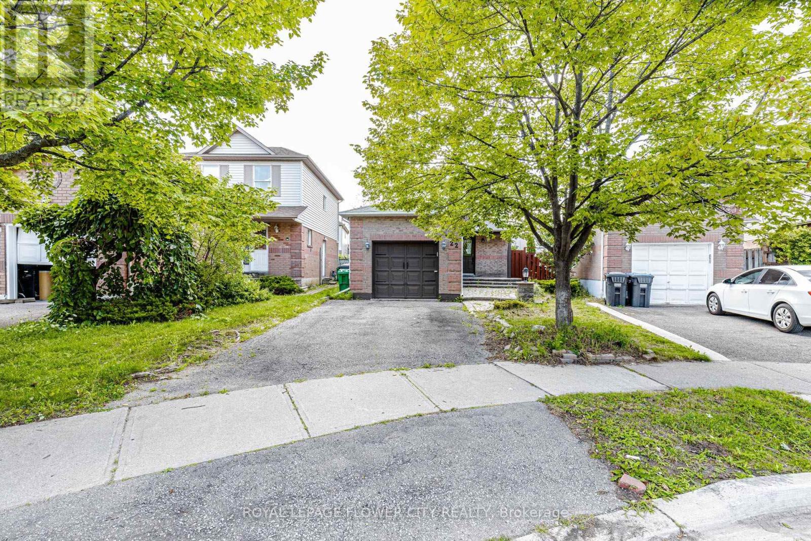 22 WALLINGFORD COURT, Brampton, Ontario