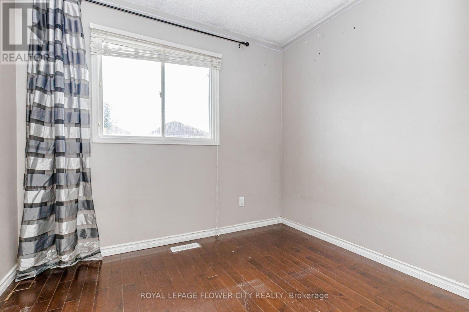 22 Wallingford Court, Brampton, Ontario  L6Y 4V7 - Photo 27 - W13698094