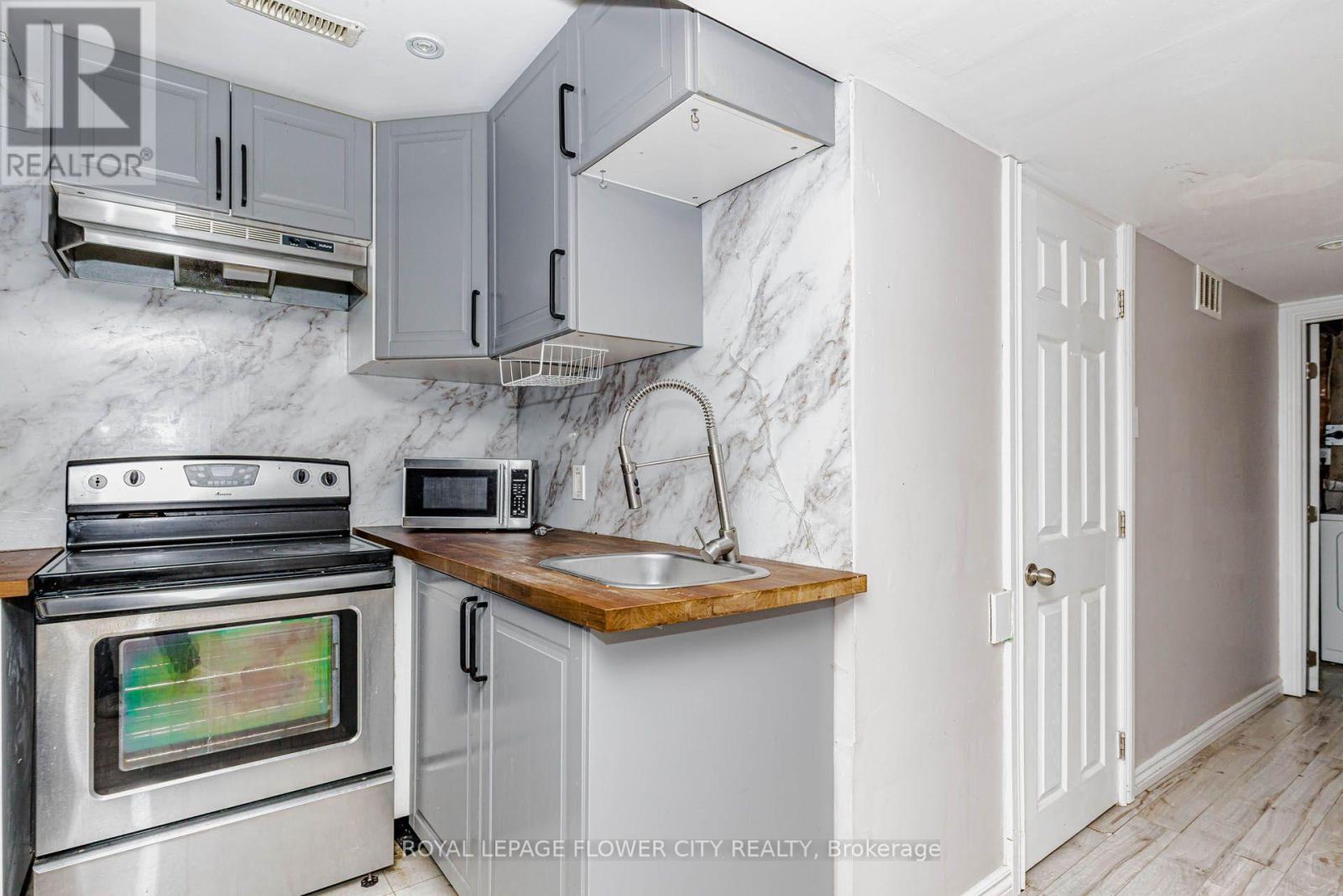 22 Wallingford Court, Brampton, Ontario  L6Y 4V7 - Photo 37 - W13698094