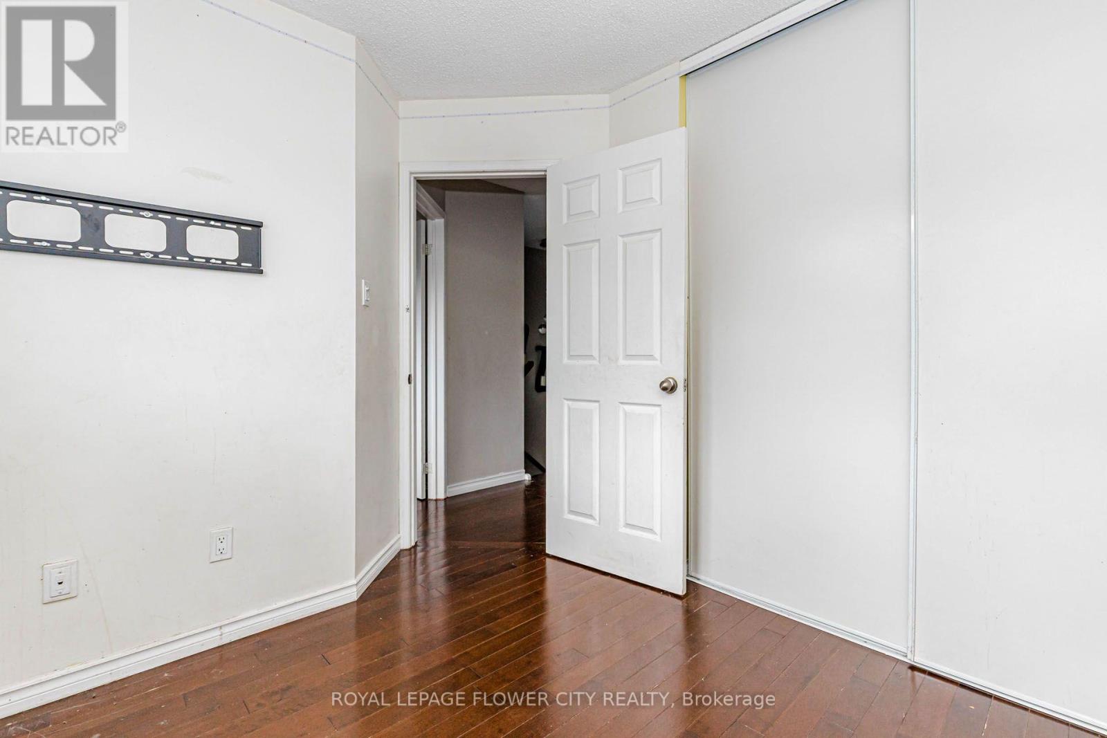 22 Wallingford Court, Brampton, Ontario  L6Y 4V7 - Photo 33 - W13698094