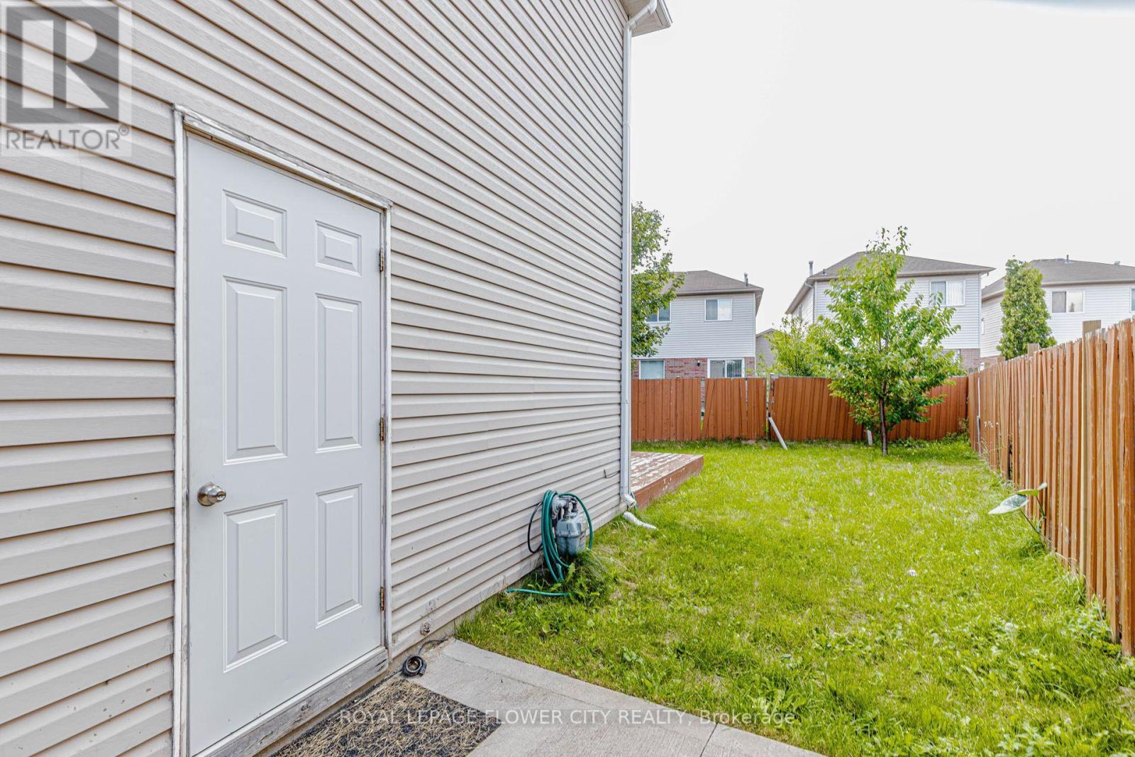 22 Wallingford Court, Brampton, Ontario  L6Y 4V7 - Photo 45 - W13698094