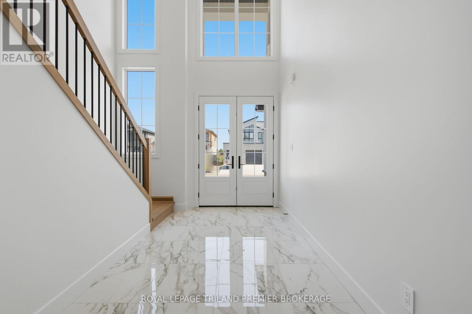 270 Hesselman Crescent, London South, Ontario  N6M 0J7 - Photo 2 - X13577474