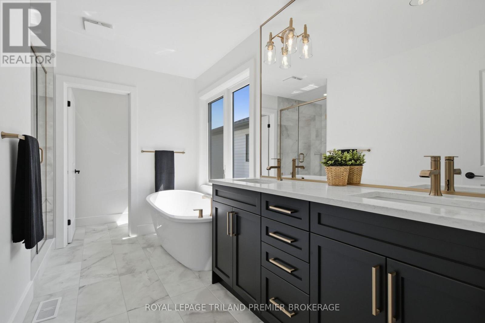 270 Hesselman Crescent, London South, Ontario  N6M 0J7 - Photo 36 - X13577474