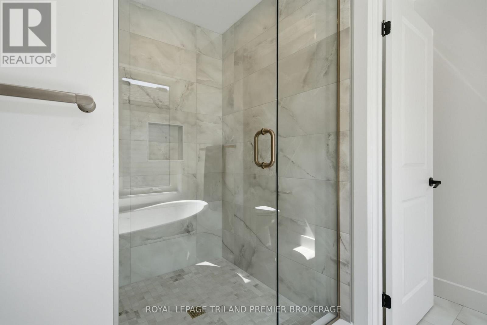 270 Hesselman Crescent, London South, Ontario  N6M 0J7 - Photo 34 - X13577474