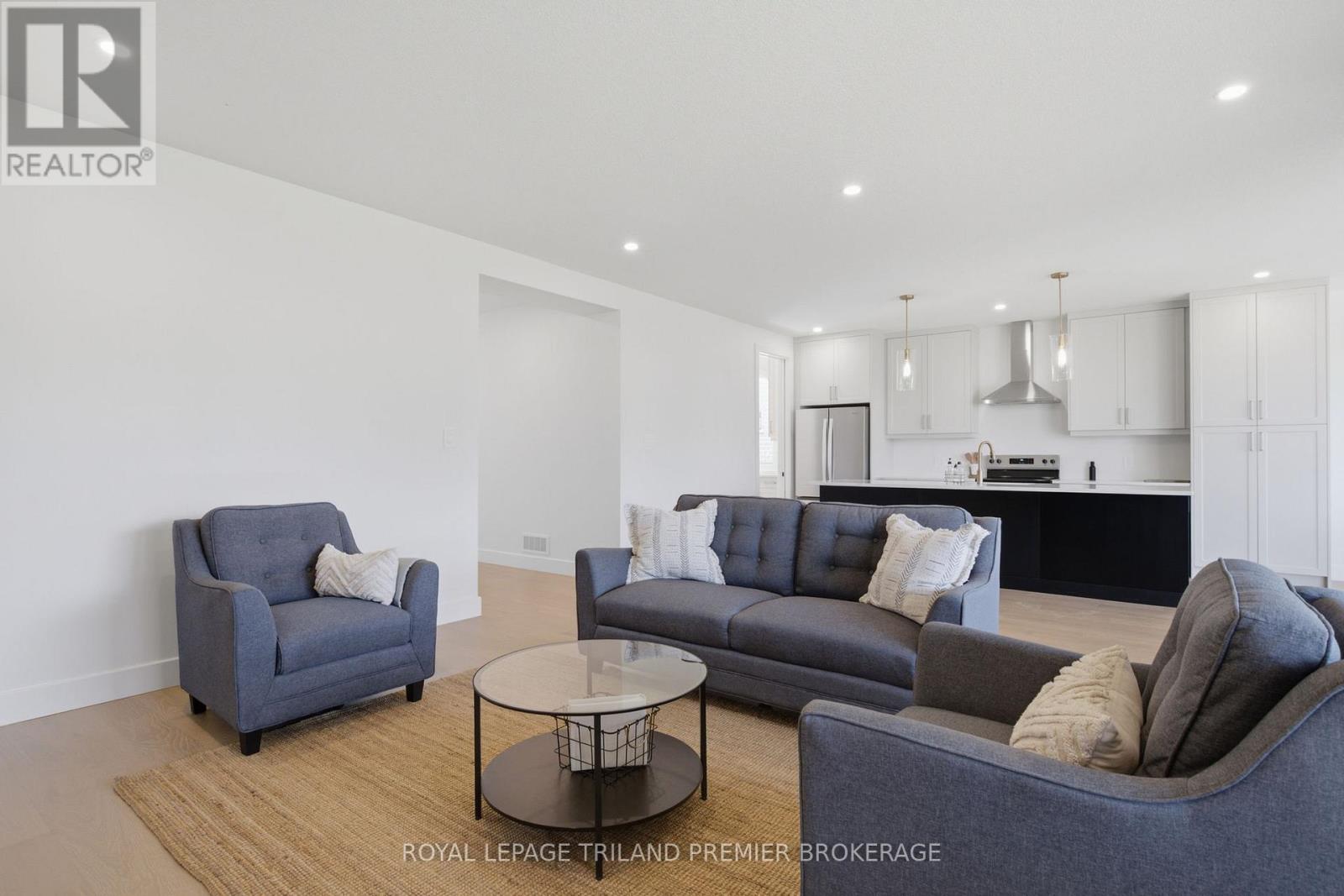 270 Hesselman Crescent, London South, Ontario  N6M 0J7 - Photo 7 - X13577474
