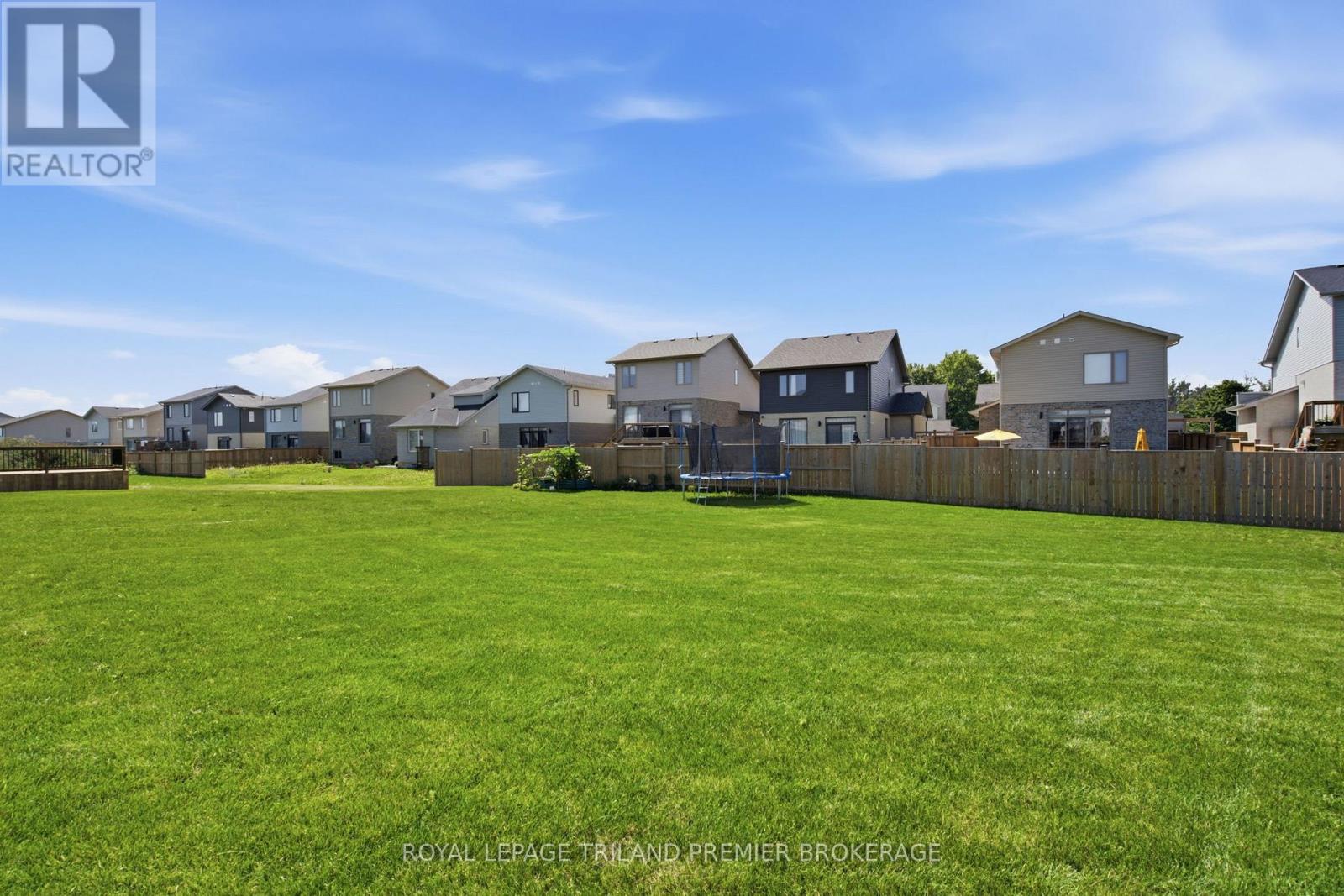 270 Hesselman Crescent, London South, Ontario  N6M 0J7 - Photo 43 - X13577474
