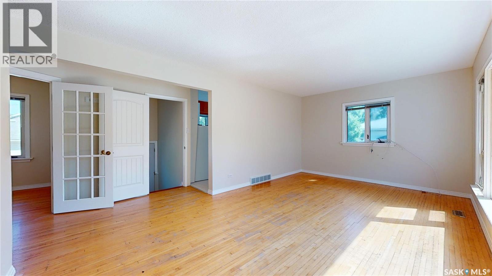 3600 Regina Avenue, Regina, Saskatchewan  S4S 0H5 - Photo 4 - SK046267