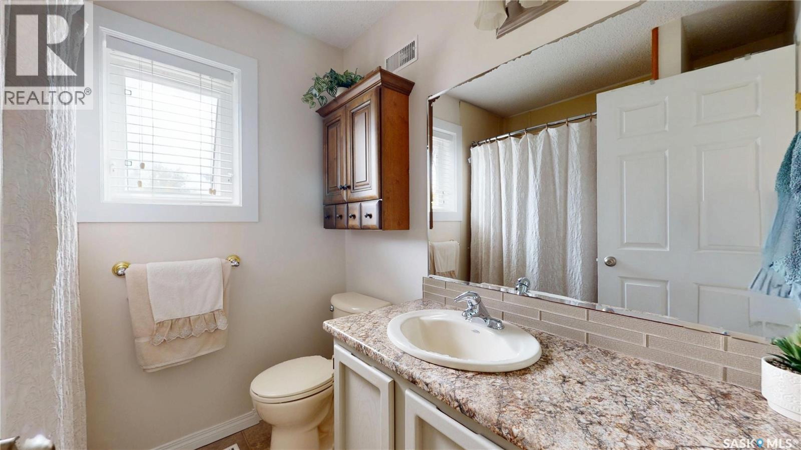 1015 Graham Road, Regina, Saskatchewan  S4N 5Z5 - Photo 18 - SK046142