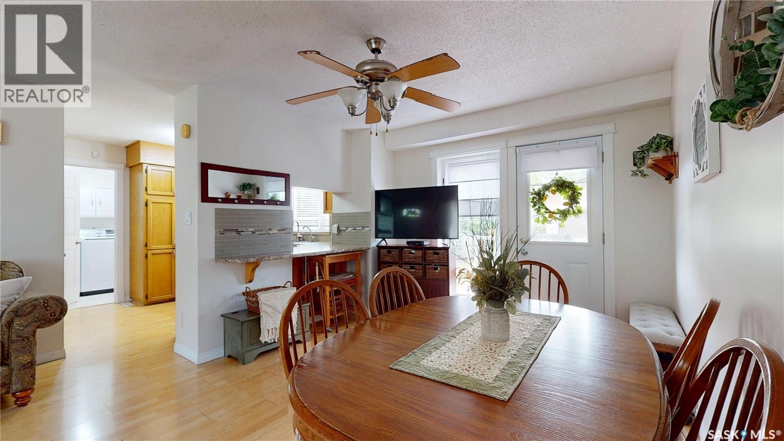 1015 Graham Road, Regina, Saskatchewan  S4N 5Z5 - Photo 5 - SK046142