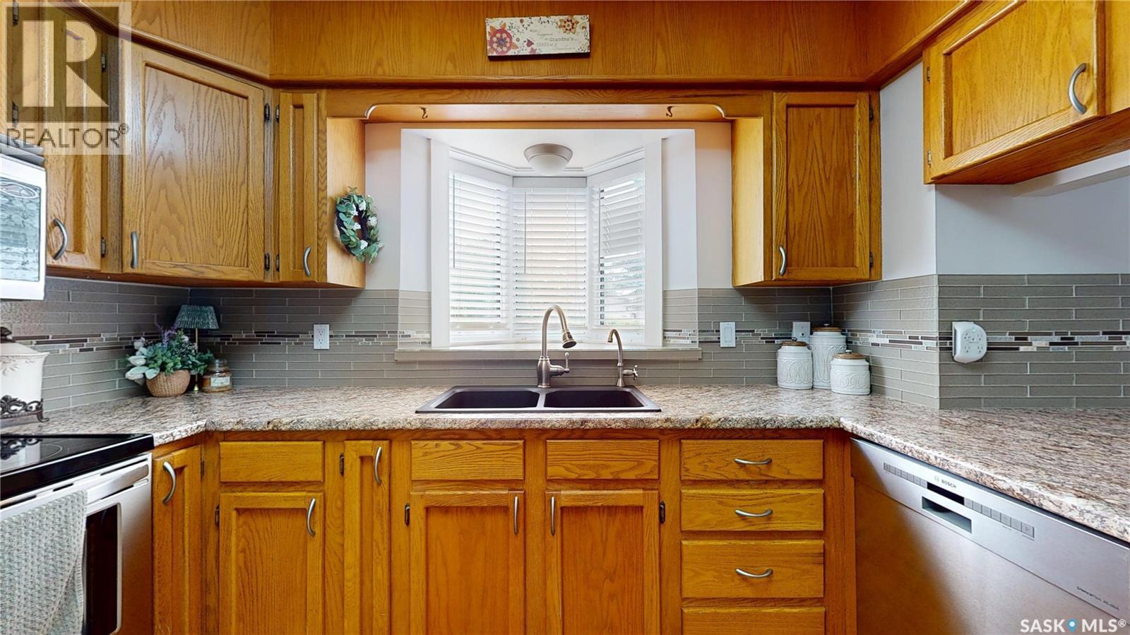 1015 Graham Road, Regina, Saskatchewan  S4N 5Z5 - Photo 9 - SK046142