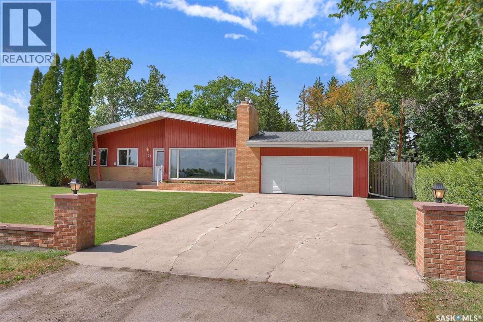 106 Elgin Street, Balcarres, Saskatchewan  S0G 0C0 - Photo 2 - SK046054