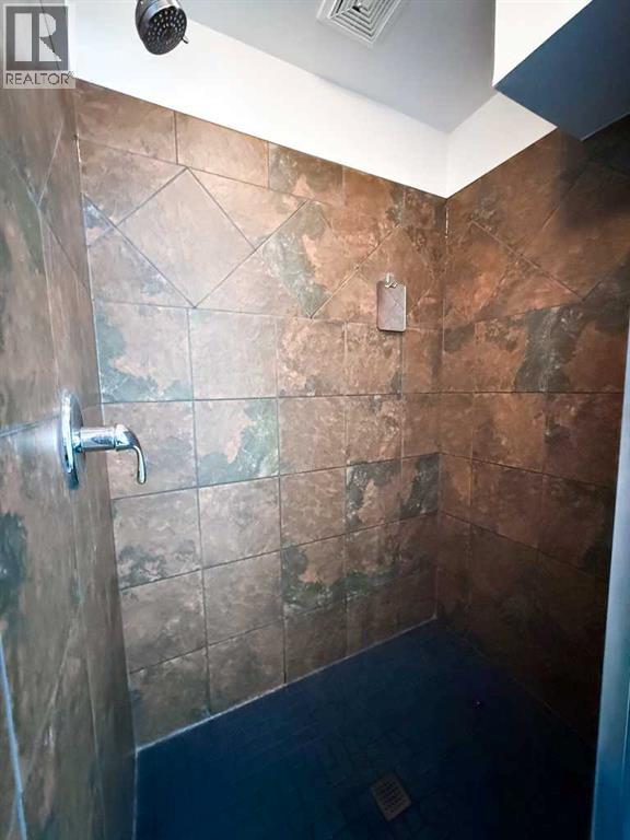9701 73 Avenue, Peace River, Alberta  T8S 1E2 - Photo 15 - A2336748