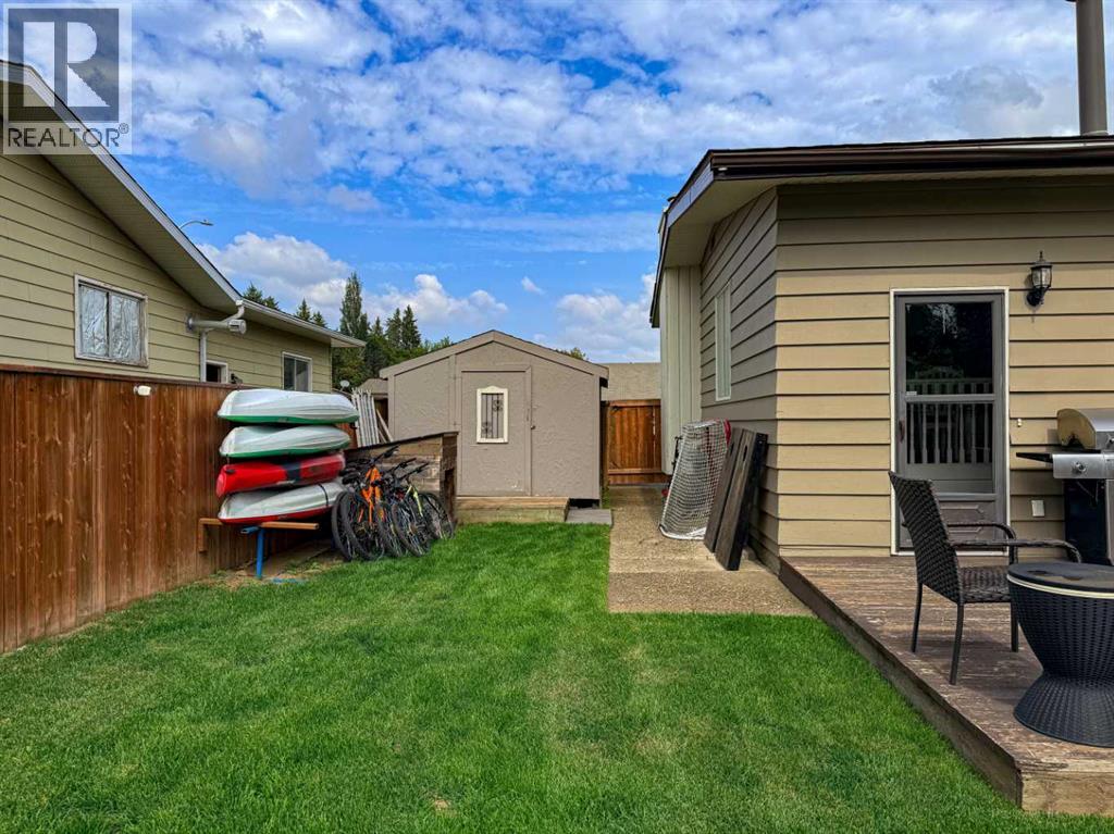 9701 73 Avenue, Peace River, Alberta  T8S 1E2 - Photo 23 - A2336748