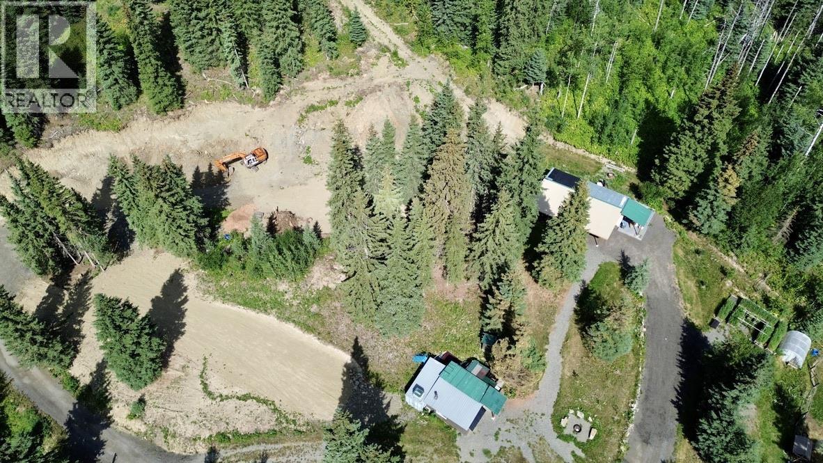 8541 Little Fort Hwy 24 Highway, Bridge Lake, British Columbia  V0K 1X3 - Photo 15 - R3157810