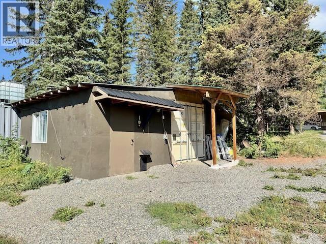 8541 Little Fort Hwy 24 Highway, Bridge Lake, British Columbia  V0K 1X3 - Photo 25 - R3157810